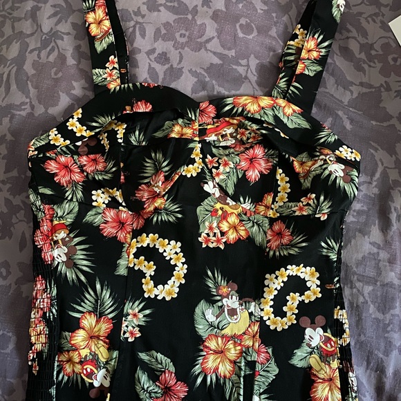 DISNEY MICKEY MOUSE & MINNIE MOUSE TROPICAL TOP - Picture 2 of 4